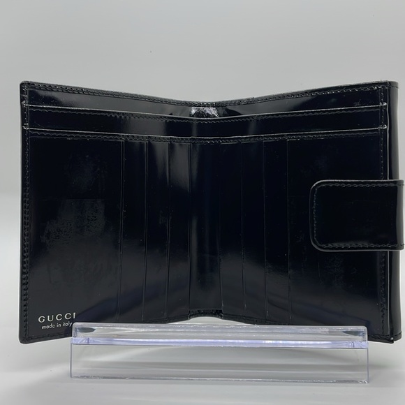 EUC GUCCI BLACK PATENT LEATHER MEDIUM WALLET AUTHENTICATED! - Picture 4 of 16
